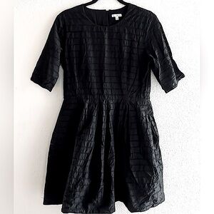 GAP black fit and flare textured dress size 8
